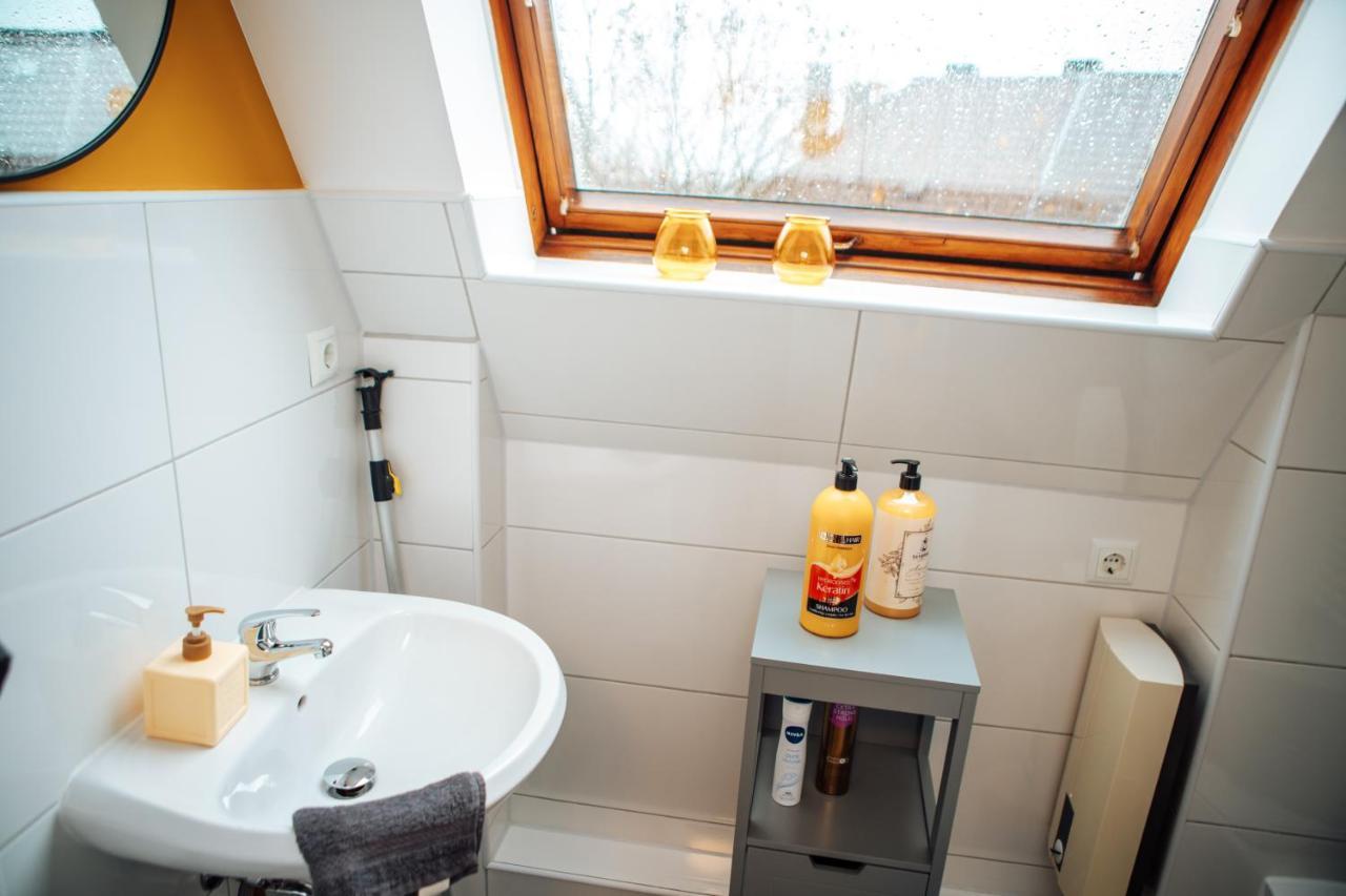 Central-Living Yellow - Wifi - Netflix - City Essen Exterior photo